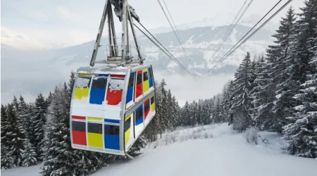 Cable car in the snow