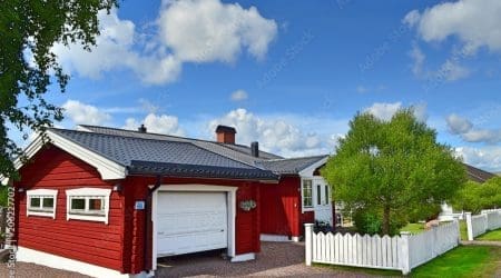 An image of a swedish cottage