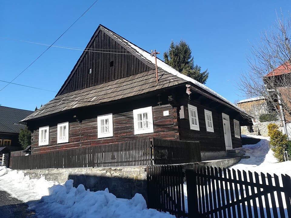 Traditional mining house in the Boca valley